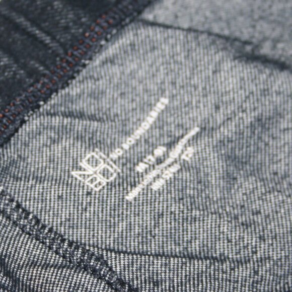 👖 No Boundaries Denim Capri Leggings – Size Medium Stretch Fit | Faux Denim - Picture 3 of 4